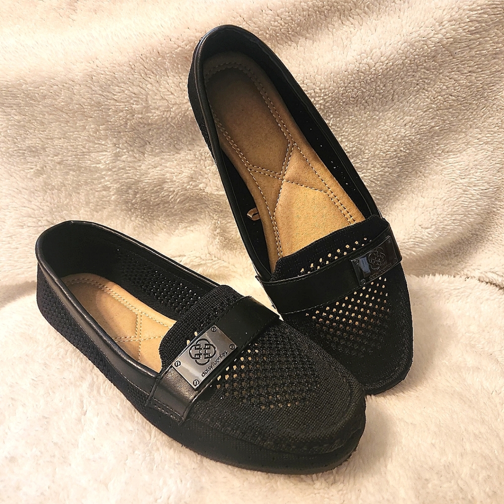 Daisy Fuentes Flats